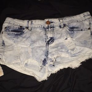 Cloud shorts
